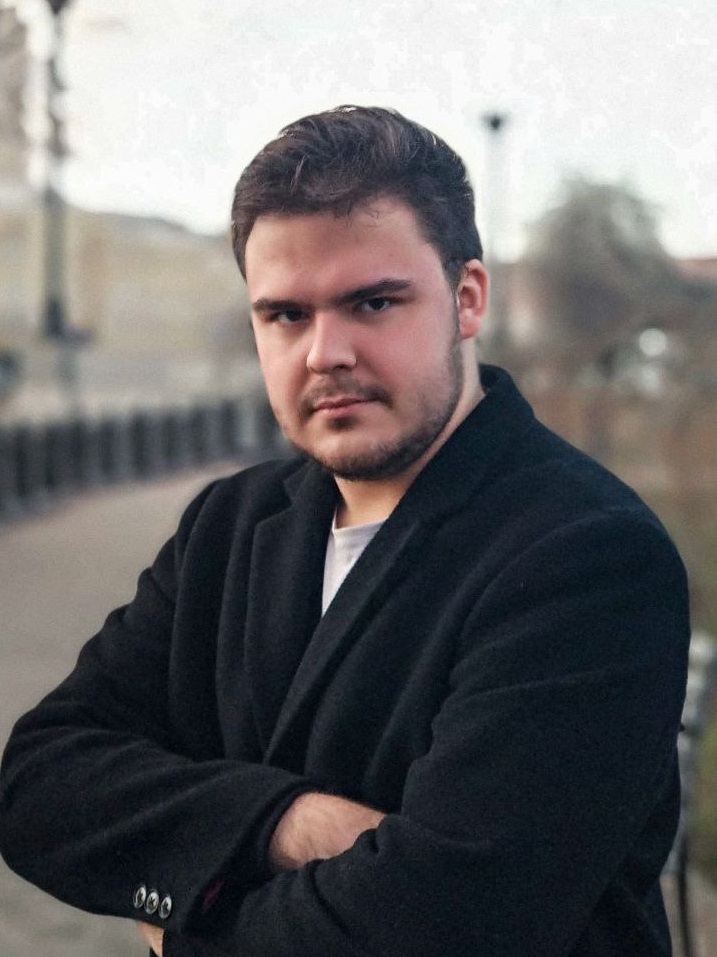 Наумов